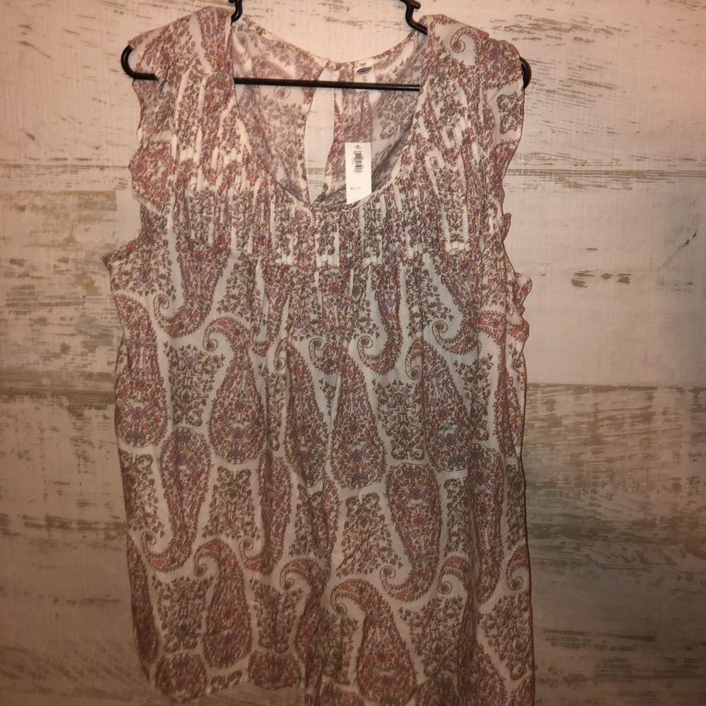 Old navy tank top